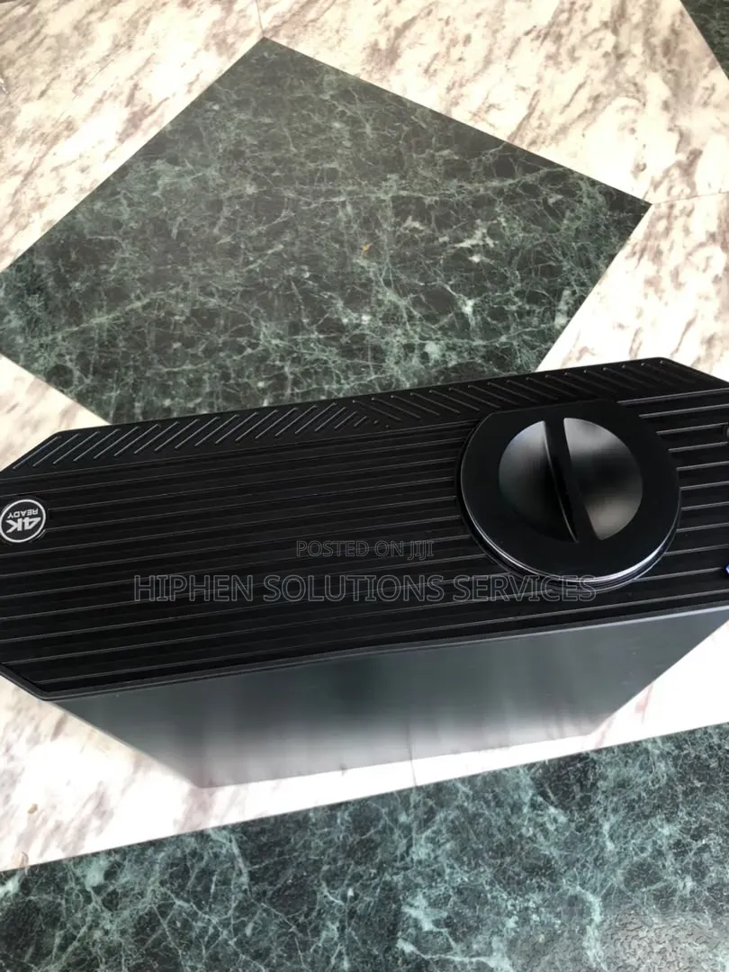 HD Movie and Presentation Projector