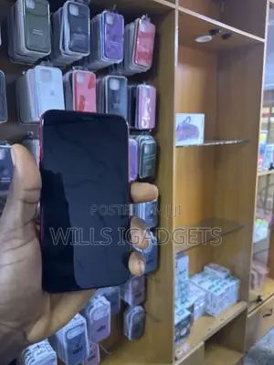 Apple iPhone XR 64 GB Red