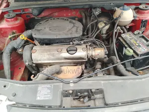 Volkswagen Golf 2000 Teal