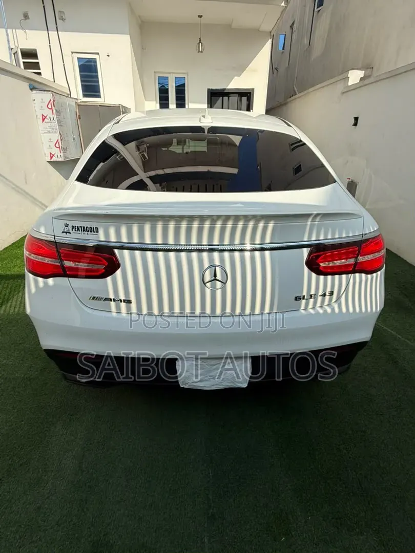 Mercedes-Benz GLE-Class 2018 White