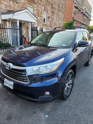 Toyota Highlander XLE V6 4x2 (3.5L 6cyl 6A) 2016 Blue