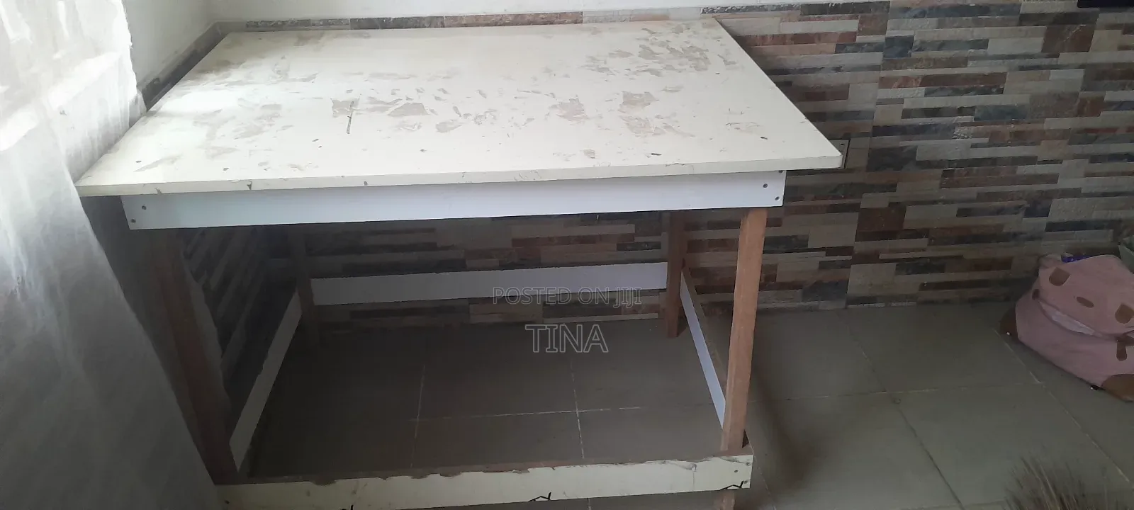 Tailor Cutting Table