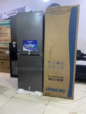 Skyrun 170L Refrigerator With Lower Freezer Compartment