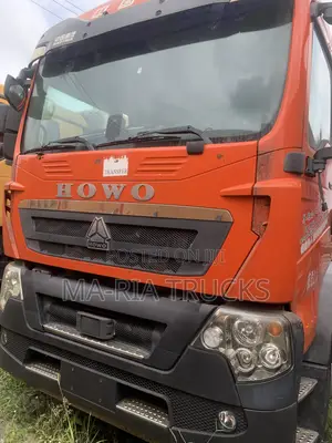 Tokunobo Howo Tx 460 Tractor Head 10 Tyres
