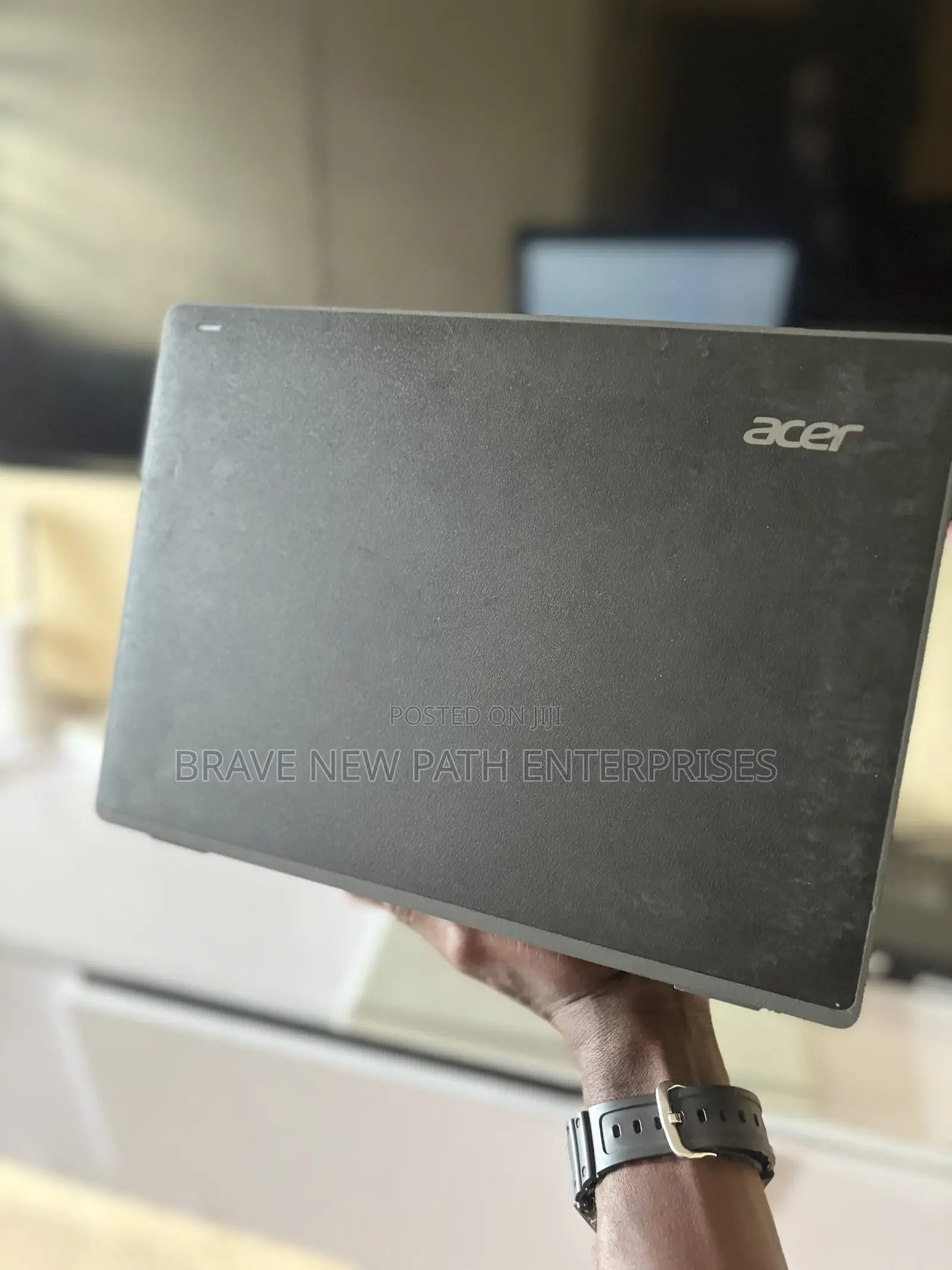 Laptop Acer TravelMate B3 Spin 4GB Intel Celeron SSD 60GB