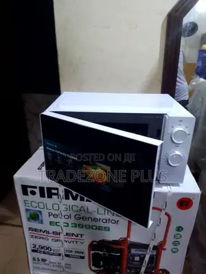 Hisense 20L Microwave Oven for Convenient Reheating