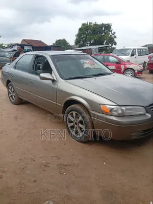 Toyota Camry Automatic 1998 Gray