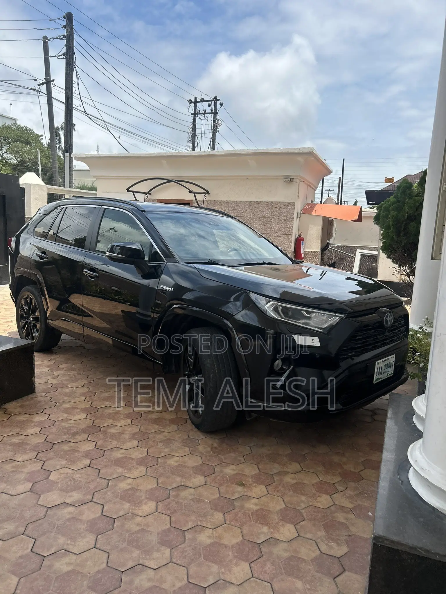 Toyota RAV4 LE 2021 Black