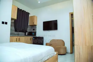 Deluxe Royal Executive Suite