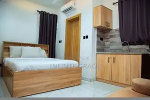 Deluxe Royal Executive Suite