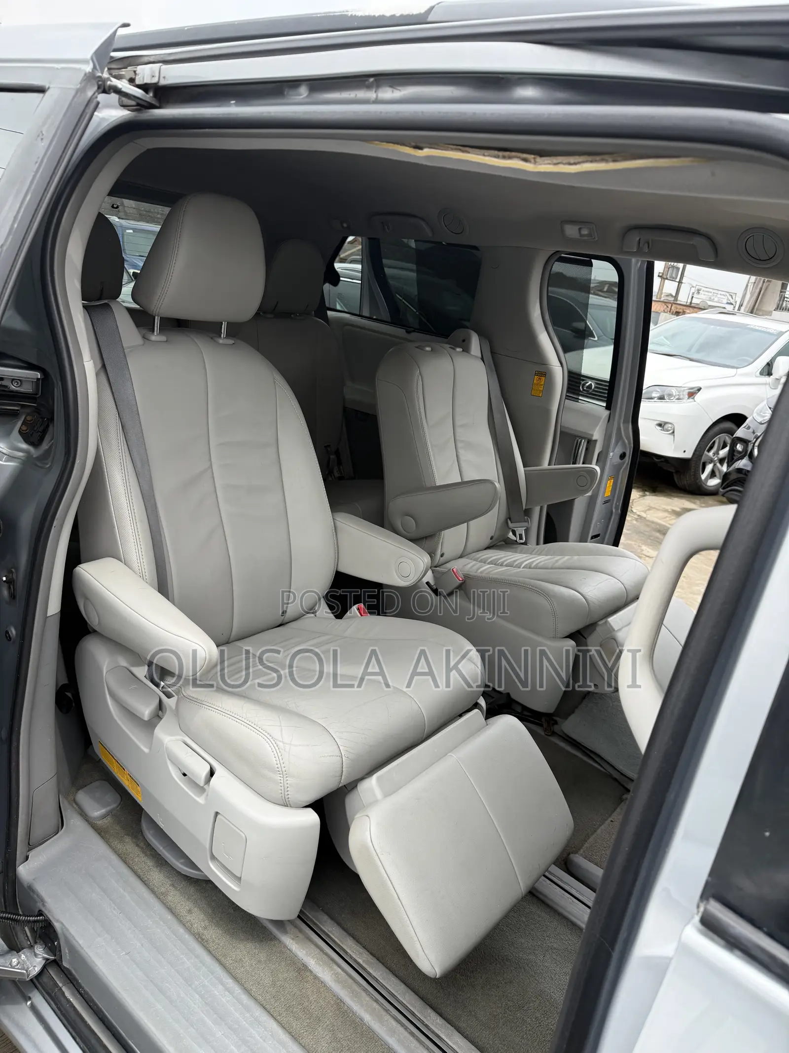 Toyota Sienna 2014 Silver