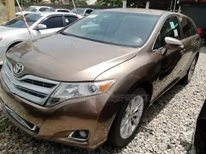 Toyota Venza LE AWD 2013