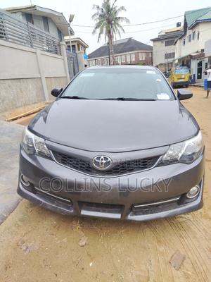 Toyota Camry SE 4dr Sedan (2.5L 4cyl 6A) 2012 Gray