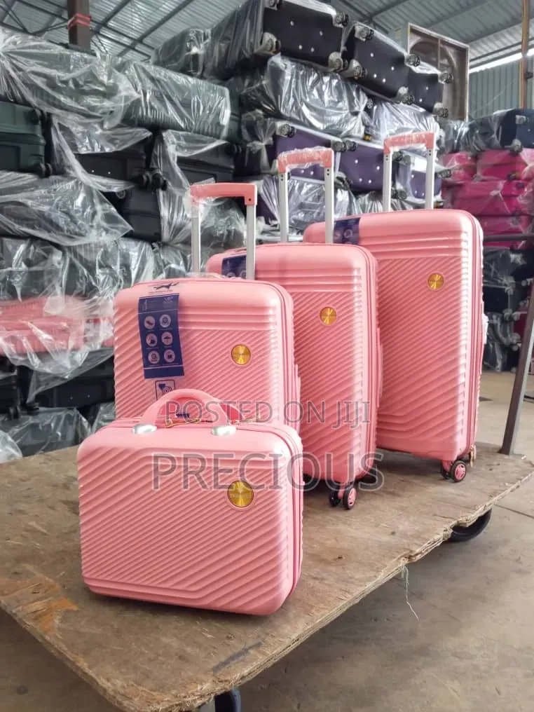 Quality Medium Luggages