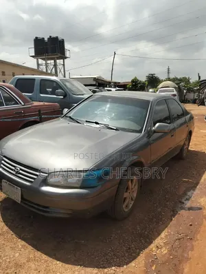 Toyota Camry 2001 Gray