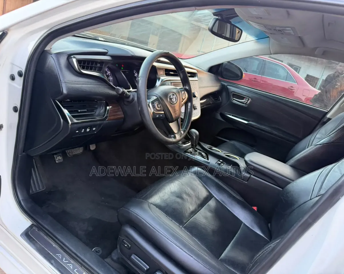 Toyota Avalon 2014 White