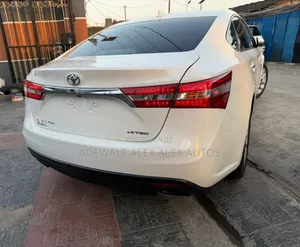 Toyota Avalon 2014 White
