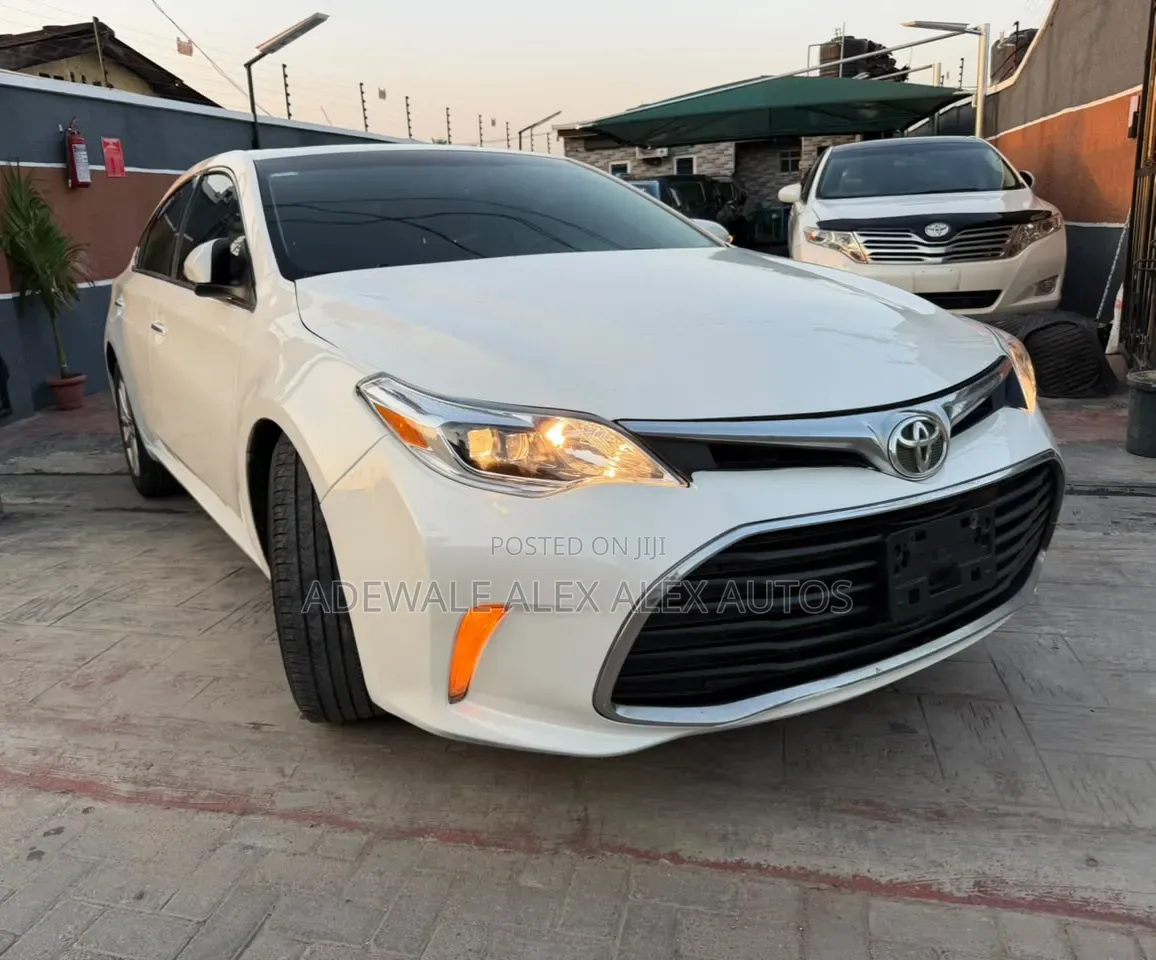 Toyota Avalon 2014 White