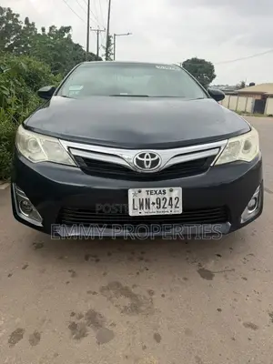 Toyota Camry XLE 4dr Sedan (2.5L 4cyl 6A) 2014 Black