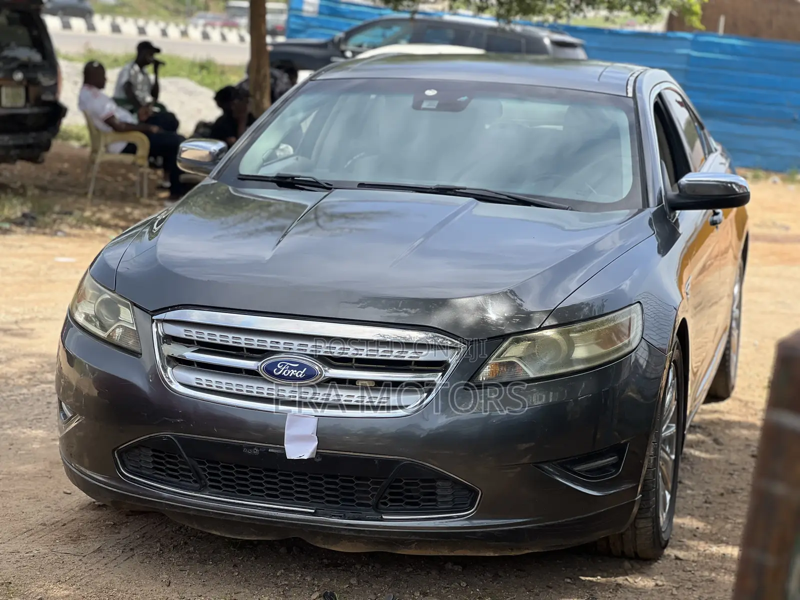 Ford Taurus 2012 Gray