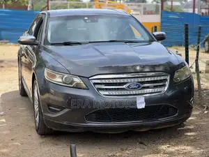 Ford Taurus 2012 Gray