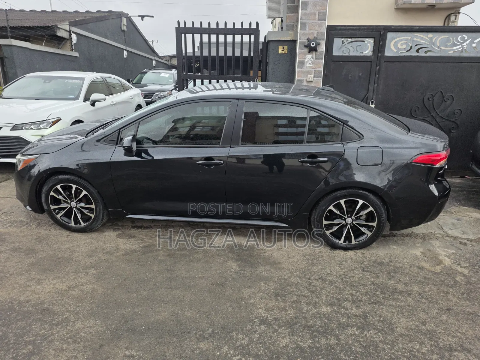 Toyota Corolla LE 2021 Black