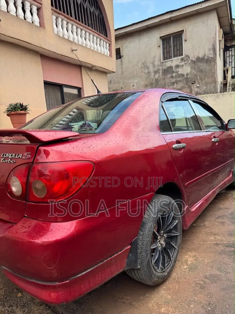 Toyota Corolla 2005 Red