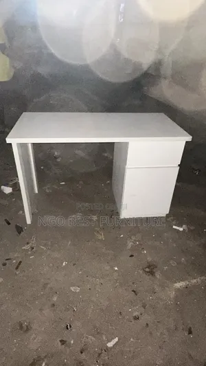 HDF Office Table