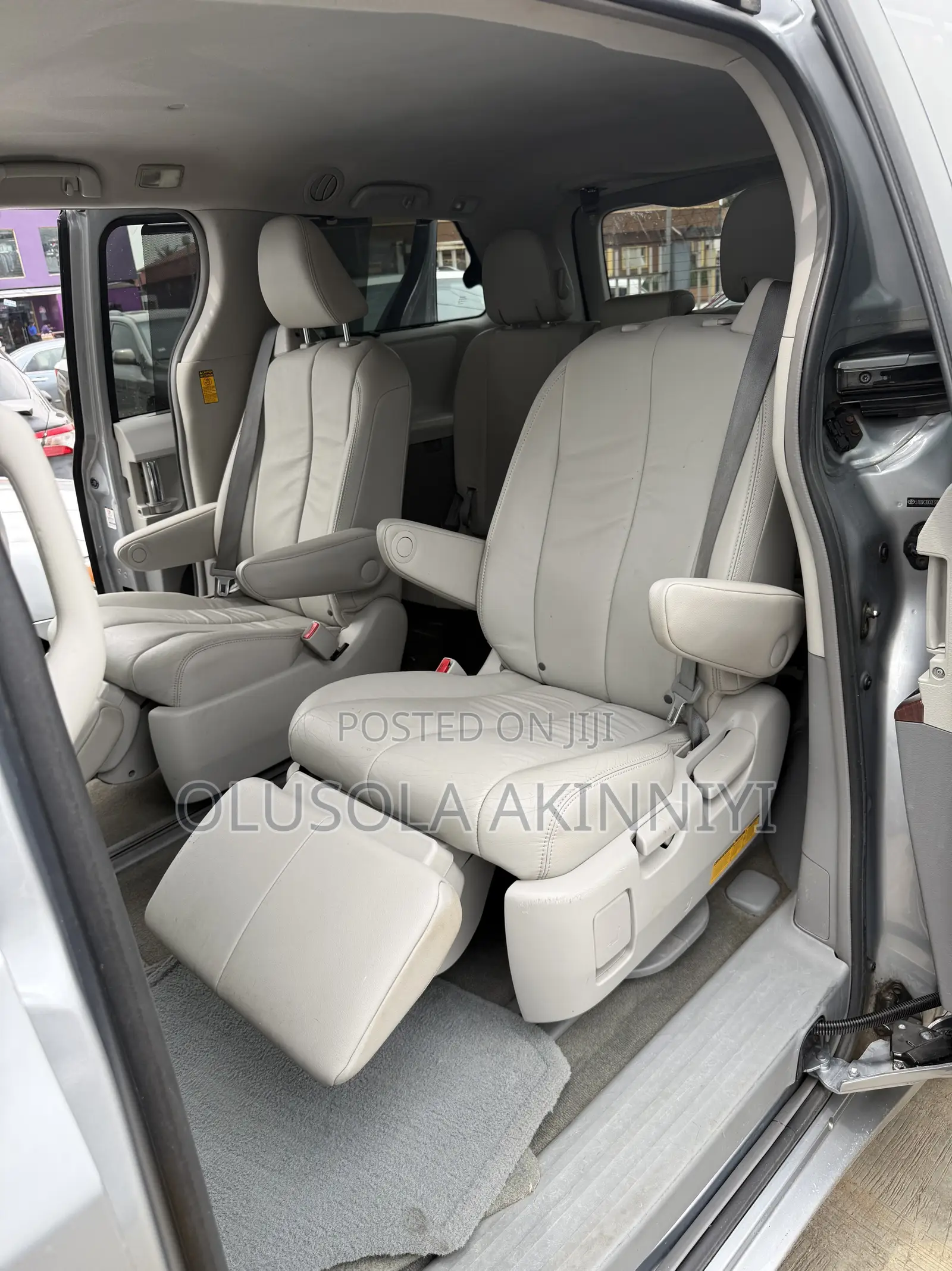 Toyota Sienna 2014 Silver
