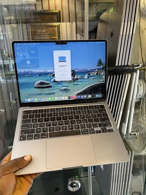 Laptop Apple MacBook Air 2022 M2 24GB Apple M2 SSD 512GB