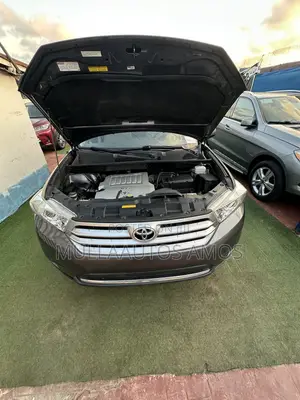 Toyota Highlander 2012 Gray