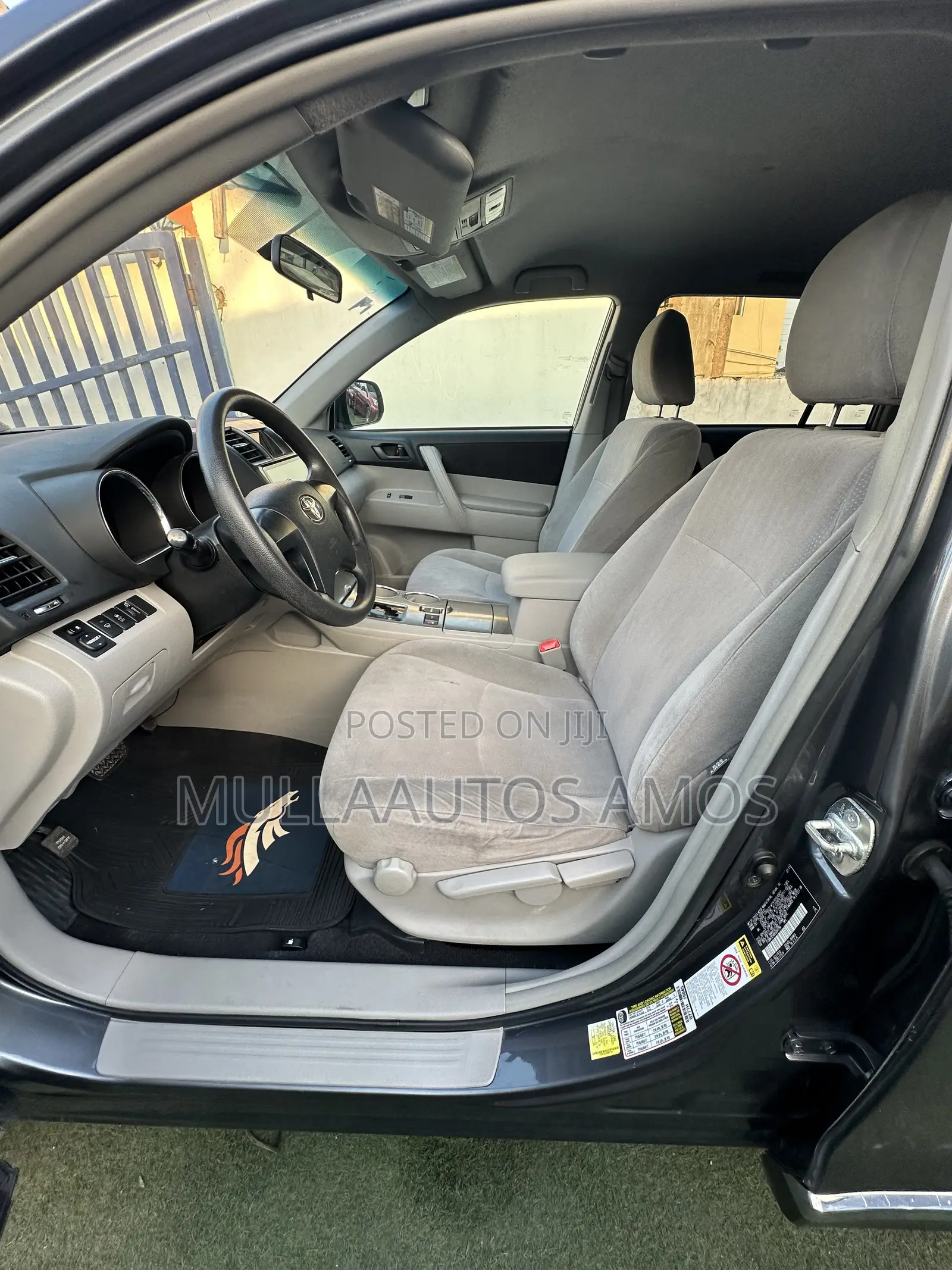 Toyota Highlander 2012 Gray