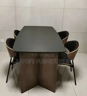 Elegant Design Dining Set by 6