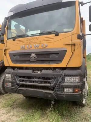 Brand New Sinotruck Howo 371 10 Tyres