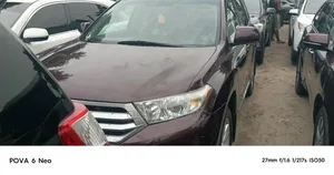 Toyota Highlander 3.5L 4WD 2013 Red