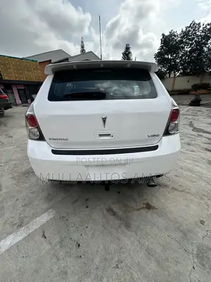 Pontiac Vibe 2008 White