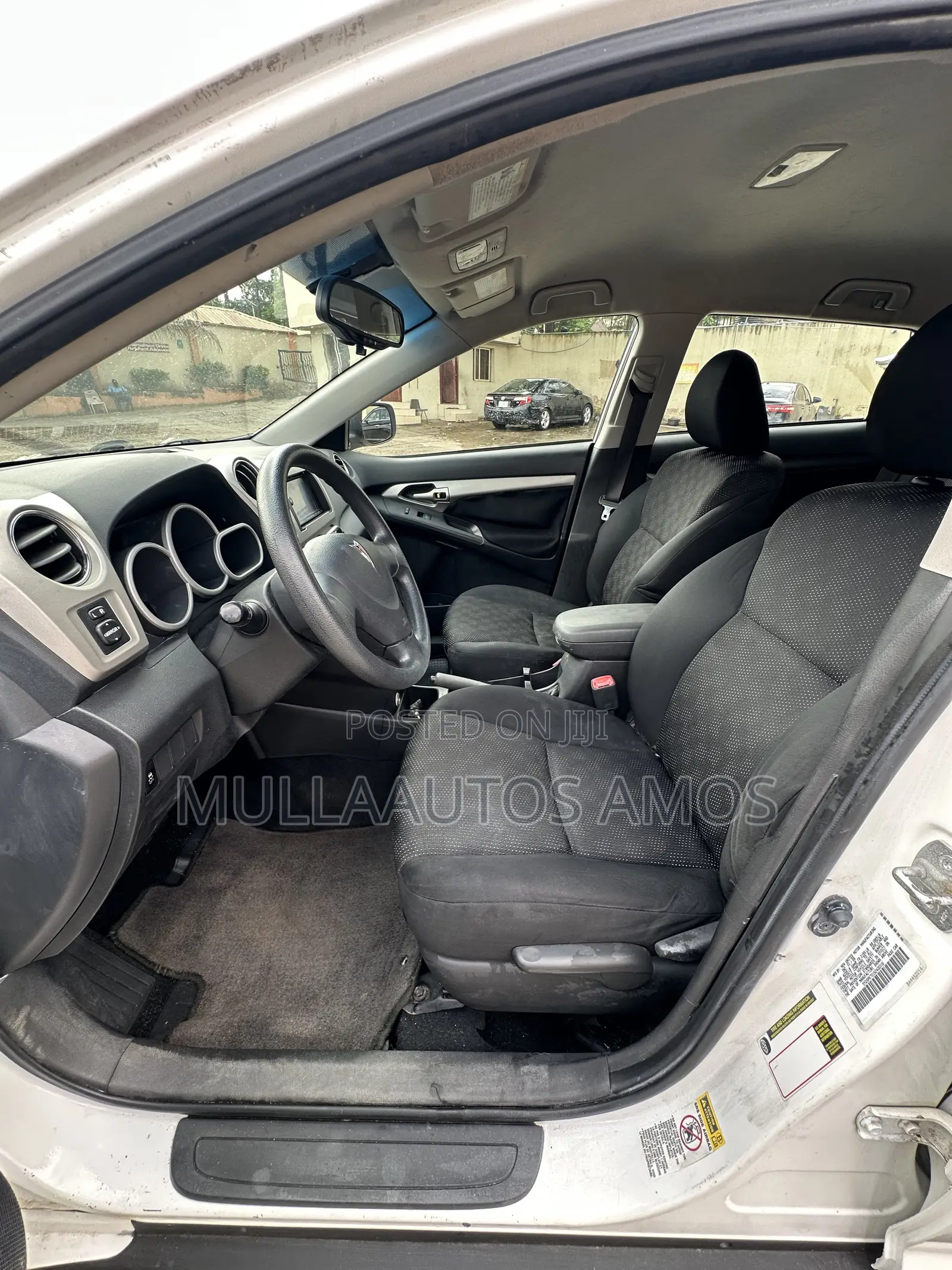 Pontiac Vibe 2008 White
