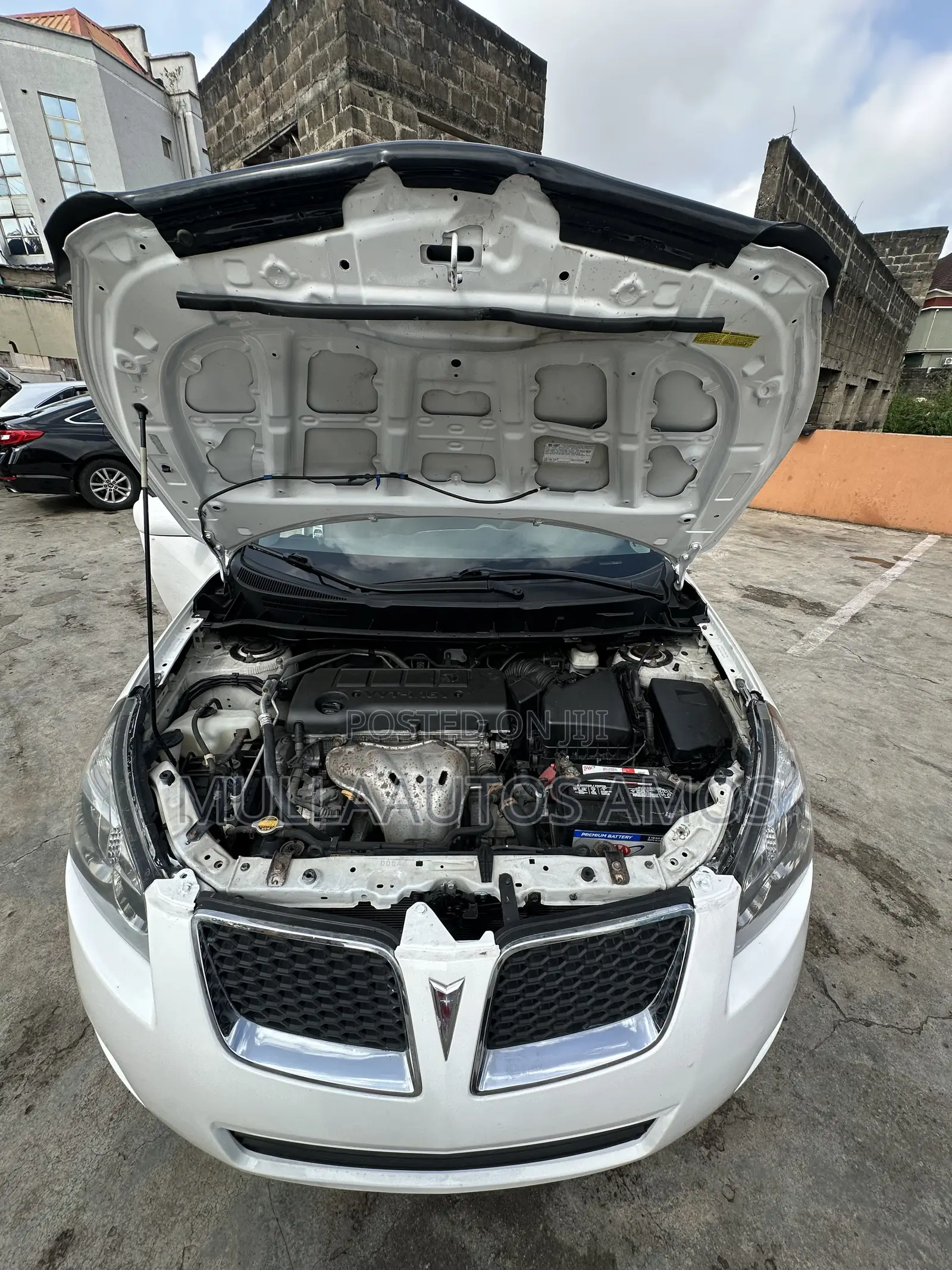 Pontiac Vibe 2008 White