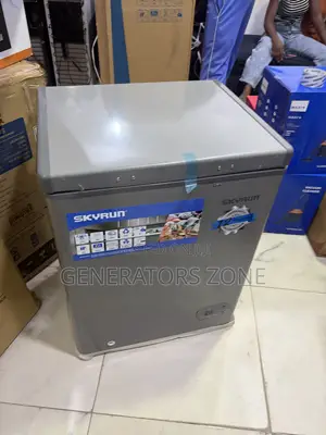 Skyrun 100L Chest Freezer for Stocking Food Items