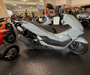 Motorcycle 2025 White