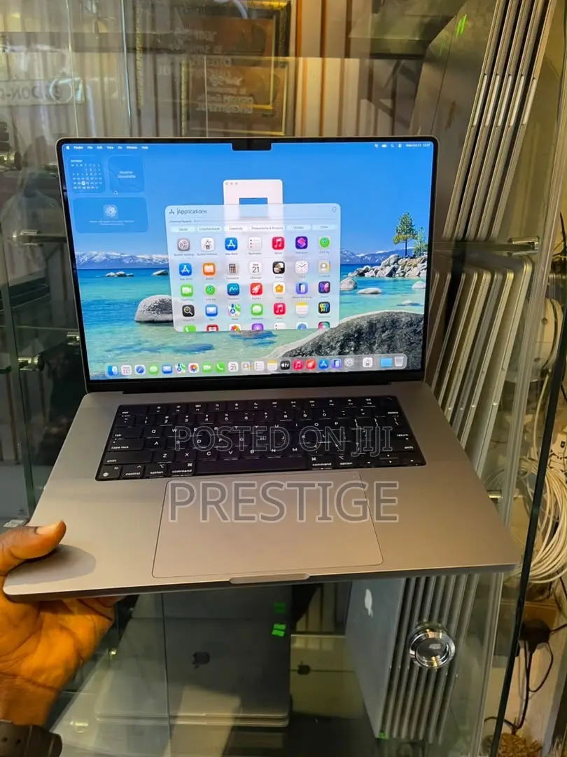 Laptop Apple MacBook Pro 2021 M1 Max 32GB Apple M1 Max SSD 1T
