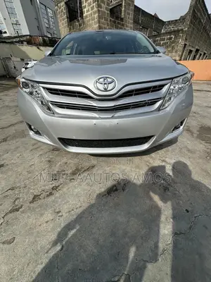 Toyota Venza LE 2009 Silver