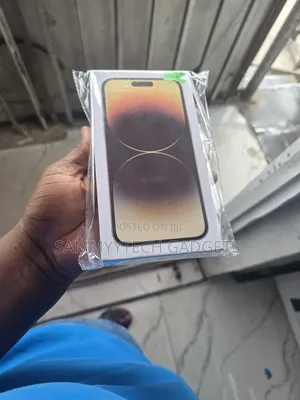 New Apple iPhone 14 Pro Max 128 GB Gold