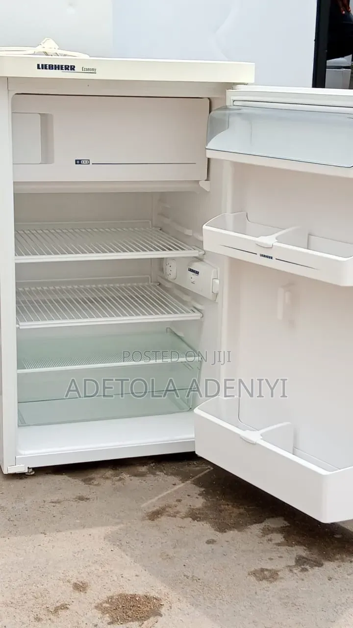 Neatly Used Refrigerator in Good Condition