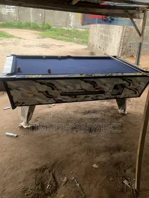 Coin Operated Wooden and Gloss Marble Snooker Board Distressed Sale