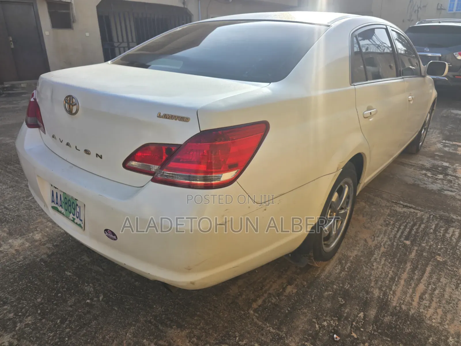Toyota Avalon Limited 2007 White