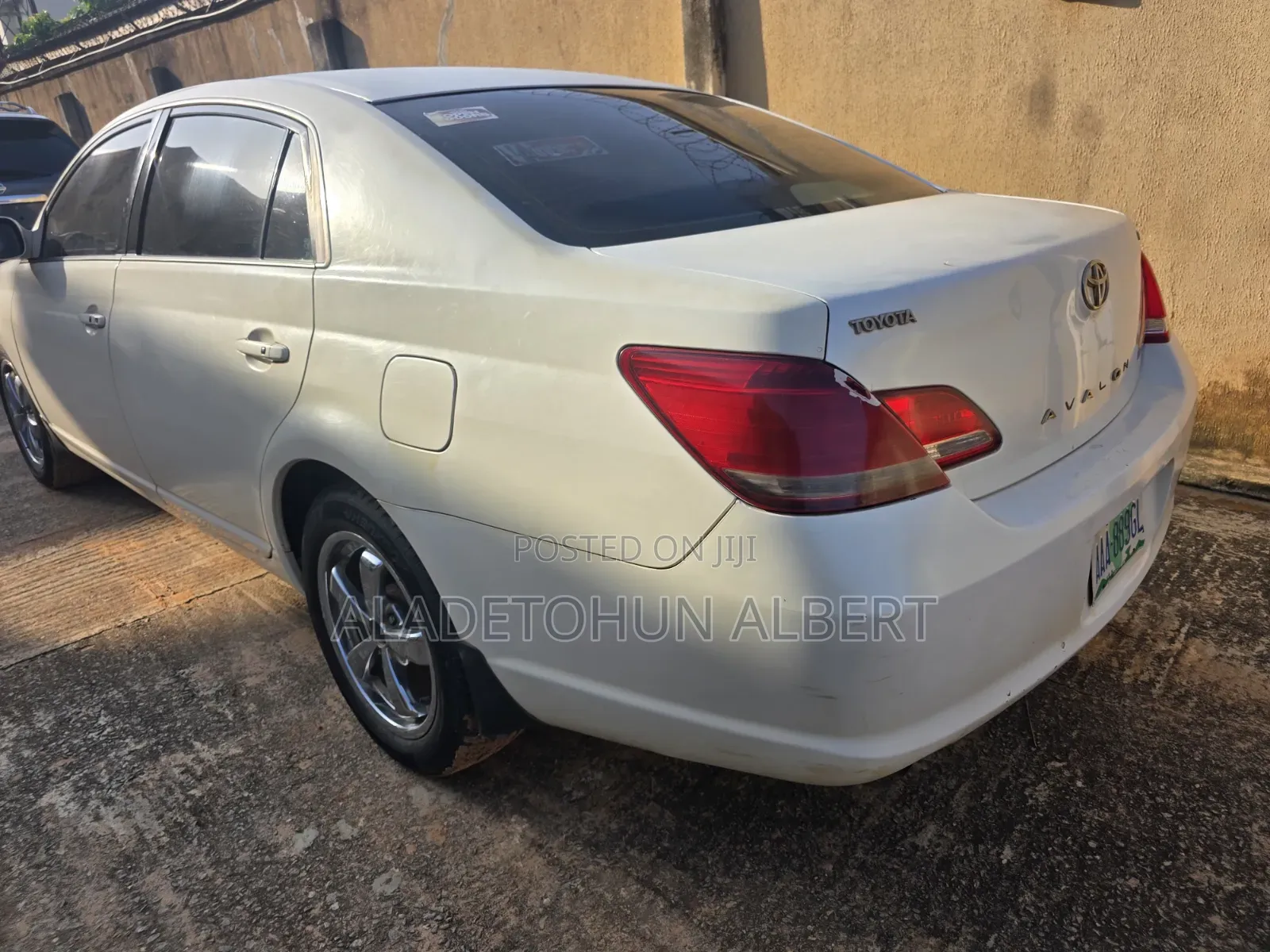 Toyota Avalon Limited 2007 White