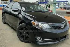 Toyota Camry SE V6 4dr Sedan (3.5L 6cyl 6A) 2012 Black