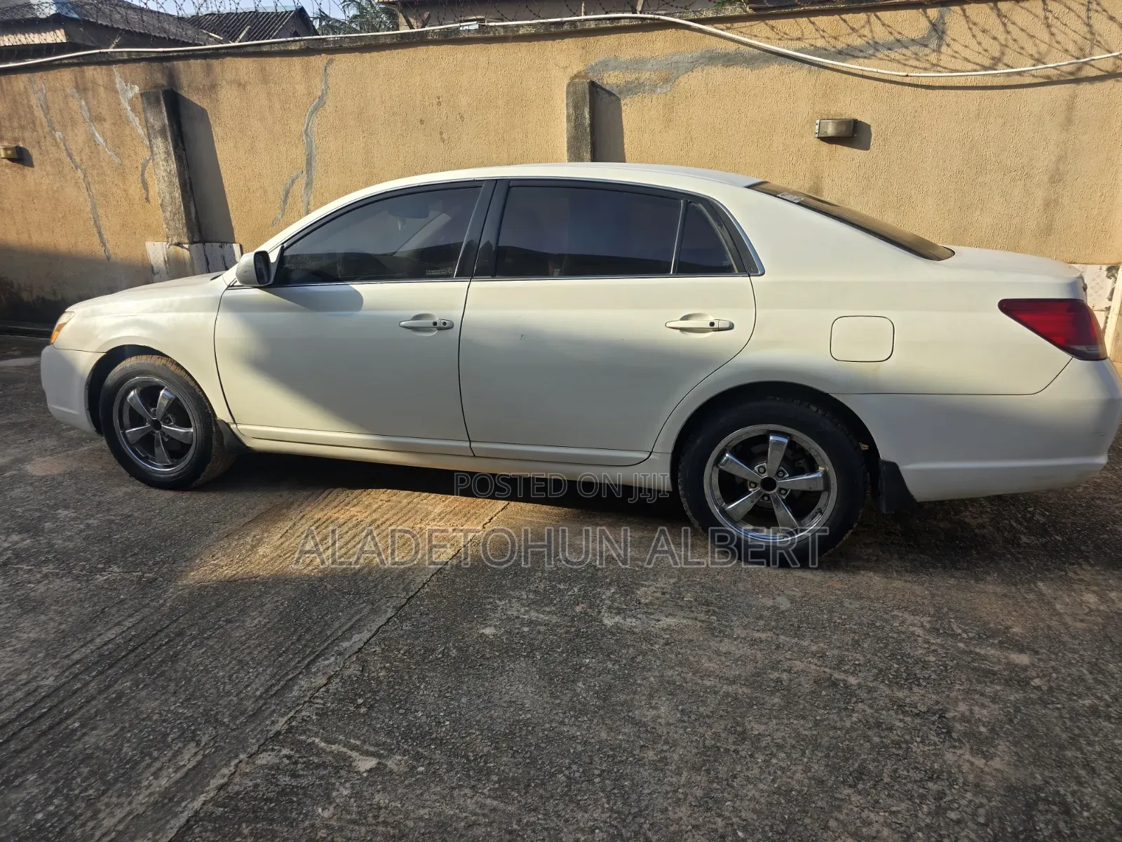 Toyota Avalon Limited 2007 White