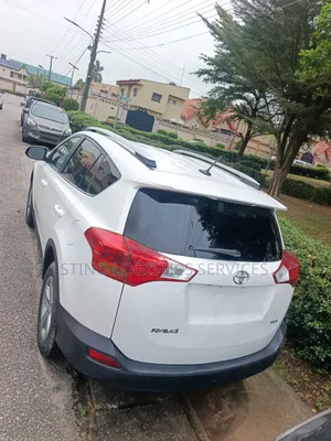 Toyota RAV4 2015 White